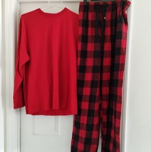 - - Men's 2pc medium black and red plaid pajamas